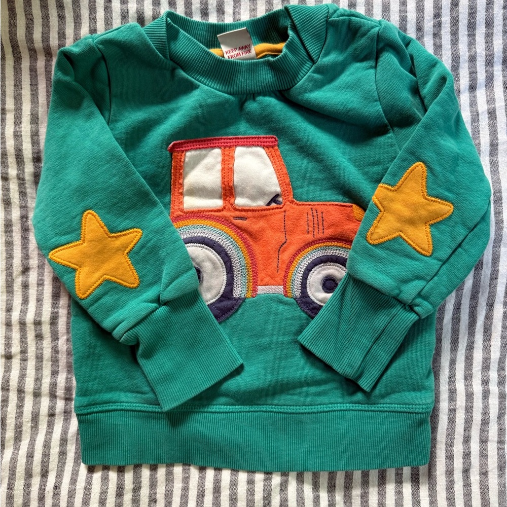 Green Kids Sweatshirt with Car and Star Design
